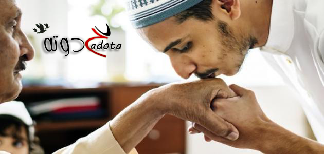 تفسير حلم رؤية تقبيل الميت في المنام