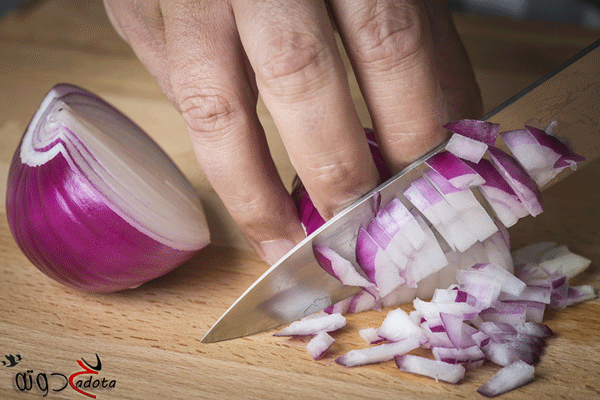 تفسير رؤية تقشير البصل في المنام