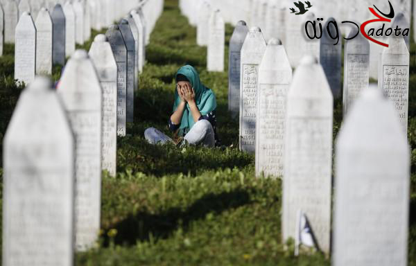 تفسير رؤية زيارة القبور والدعاء في المنام