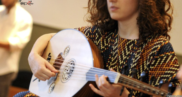 تفسير رؤية العزف على العود في المنام