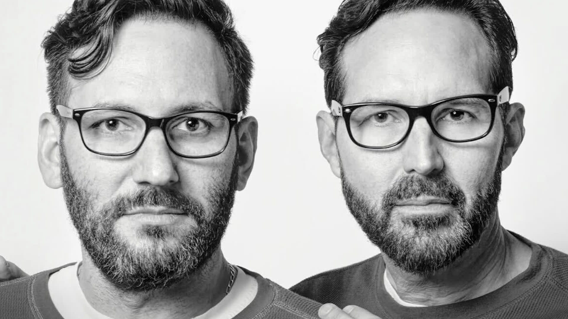 ما هو تفسير رؤية شخص له نسختين في المنام