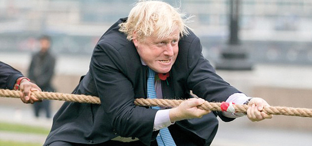 تفسير رؤية شخص يسحبني بقوة في المنام