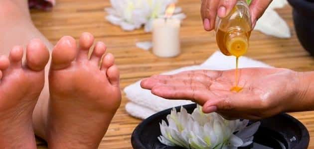 تفسير رؤية دهن الجسم بزيت الزيتون في المنام