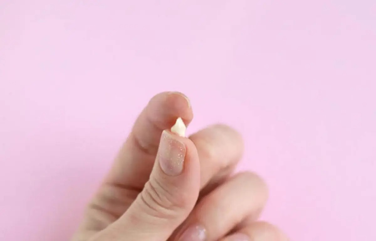 ما هو تفسير حلم رؤية سقوط الضرس في اليد بدون ألم