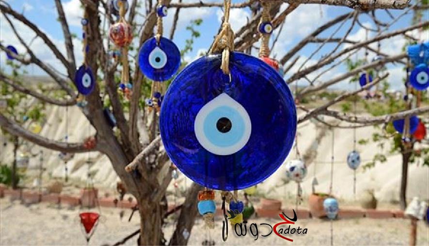 تفسير حلم رؤية جمع الخرز من على الأرض في المنام