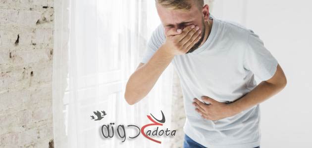 تفسير حلم رؤية تقيأ الزجاج في المنام