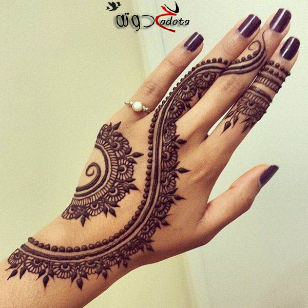 تفسير رؤية الحناء في اليد في المنام