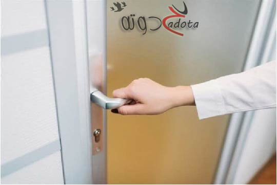 تفسير حلم رؤية دخول بيت صديقتي بدون استئذان في المنام