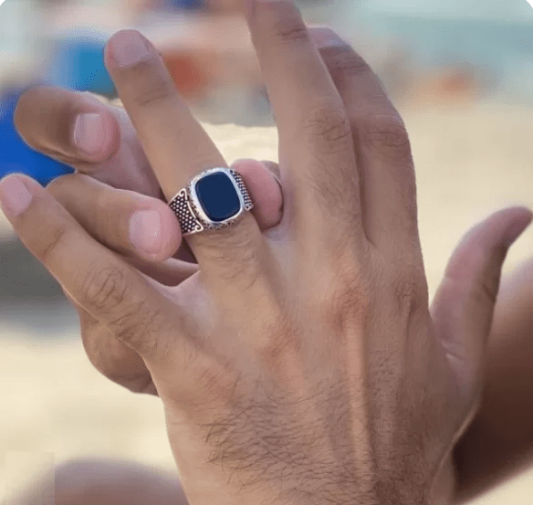 تفسير حلم امي اعطتني خاتم فضة في المنام