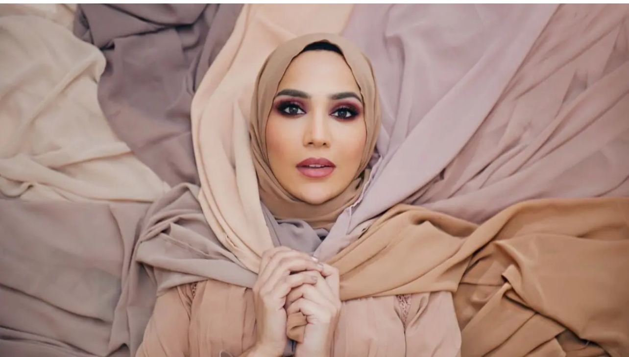 تفسير حلم الخروج بدون حجاب